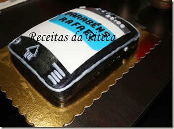 Bolo telemóvel-lateral