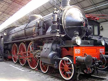 Locomotiva treno a vapore veloce 691 anni 30-30 (max 130-150 km) Locomotiva treno a vapore veloce 691 anni 30-30 (max 130-150 km)