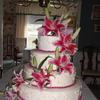 Sikes-stargazer-lilly-wedding-cake.JPG
