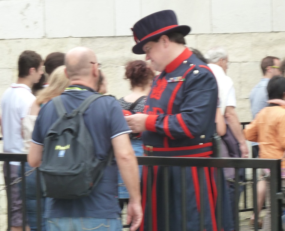 [London-0485.jpg]