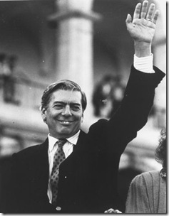 vargas-llosa-presidente-1991-640x640x80-1 vargas-llosa-presidente-1991-640x640x80-1