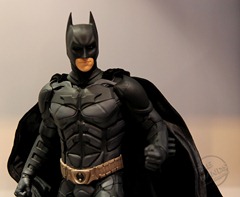dark_knight_rises_statue_batman_figurine1