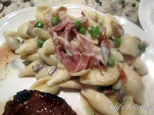 [Lowfatcreamypastapeasmushrms8.jpg]