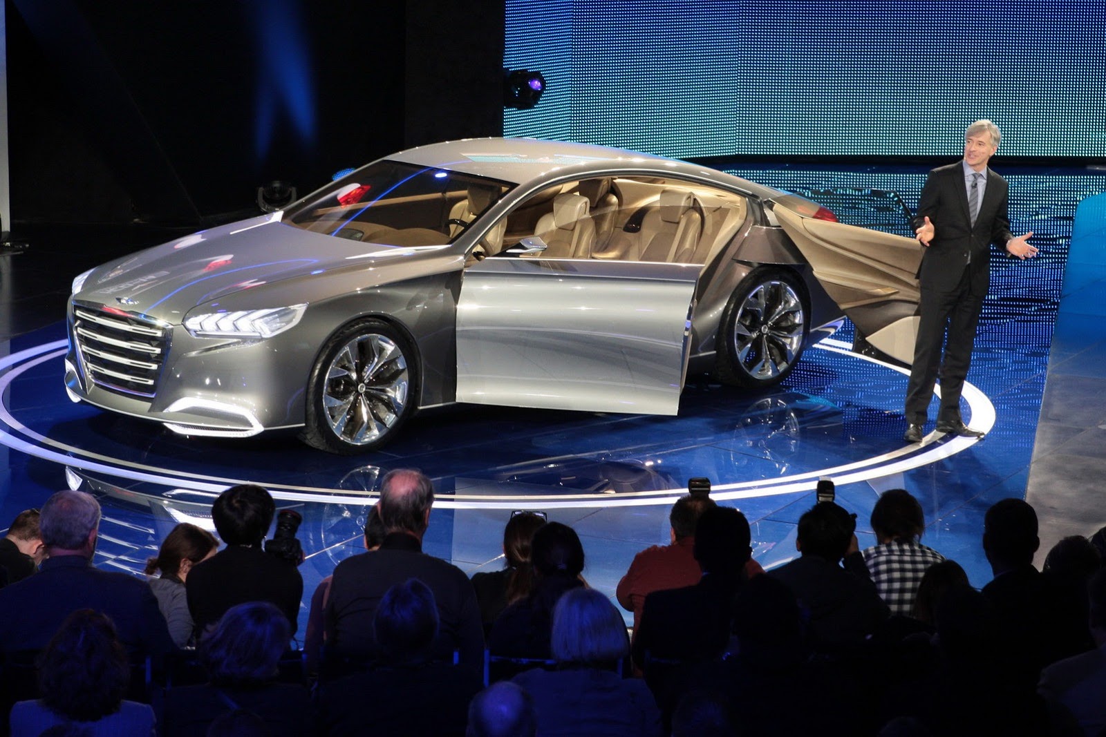 [Hyundai-HDC-14-Genesis-Concept-1%255B2%255D.jpg]