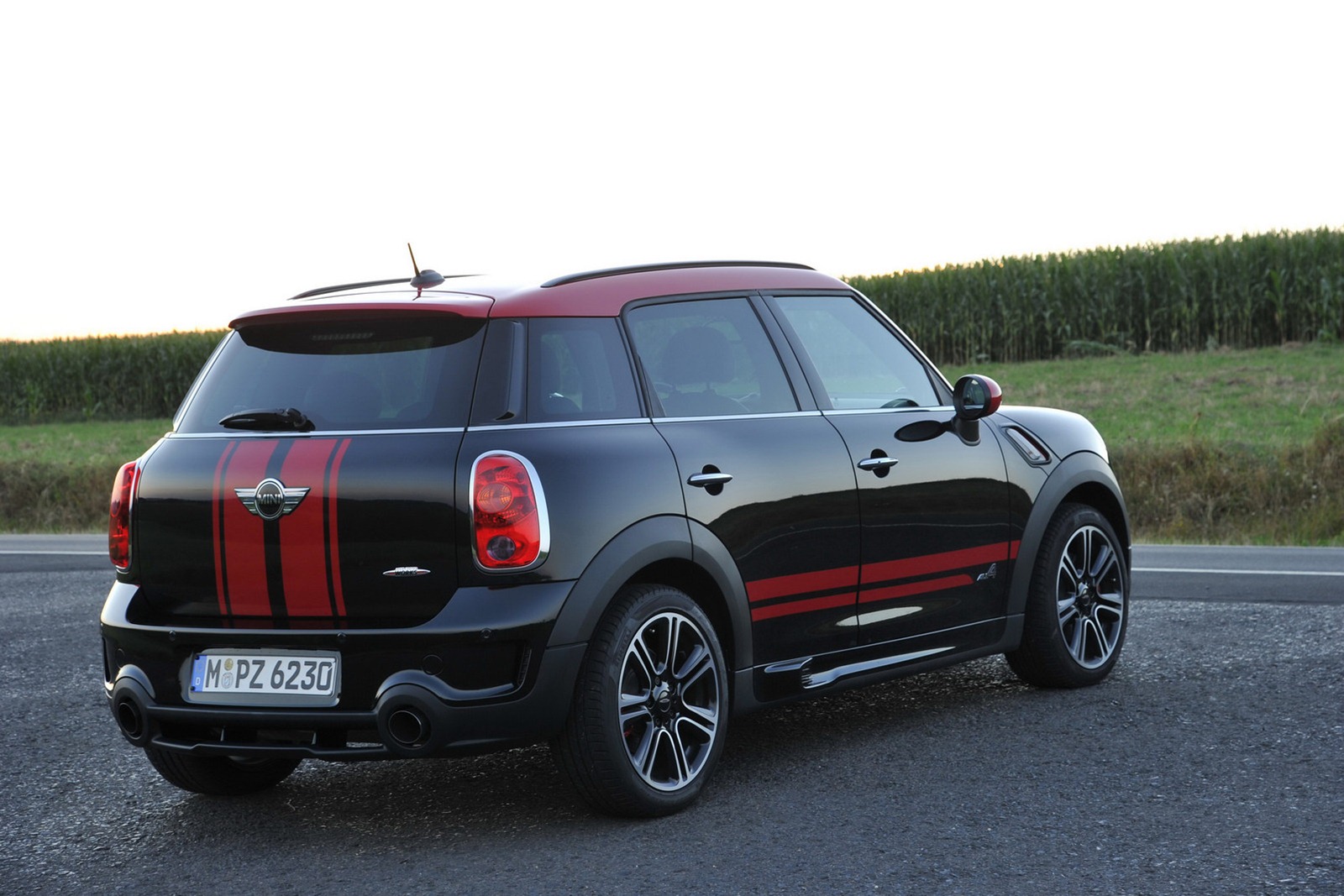 [2013-Mini-Countryman-JCW-34%255B2%255D.jpg]