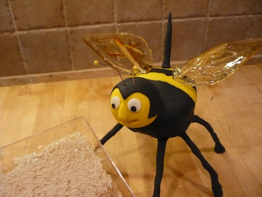 ATTACK OF THE KILLER CUPCAKE: Paul Kodila, producer of Whatever with Alexis and Jennifer on Martha Stewart Living Radio as well as the 2009 Cupcake Contest Champion, is making a sweet return to this year's competition with a bumble bee cupcake.