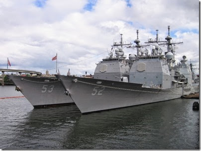 IMG_7000 USS Mobile Bay (CG-53) & USS Bunker Hill (CG-52) in Portland, Oregon on June 10, 2007