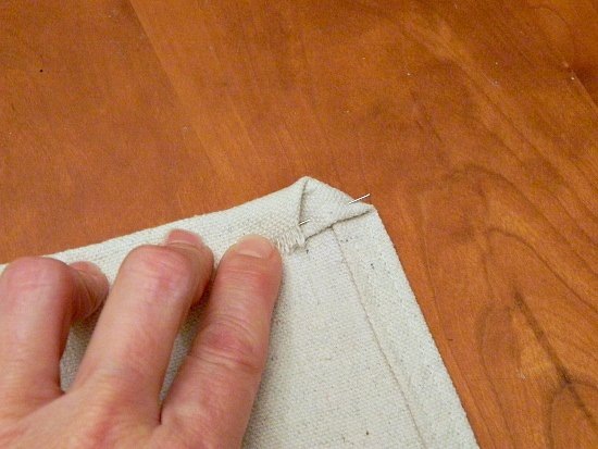 [No.%2520Napkin%2520Corner%25202%2520%2528550x413%2529%2520%25282%2529%255B5%255D.jpg]