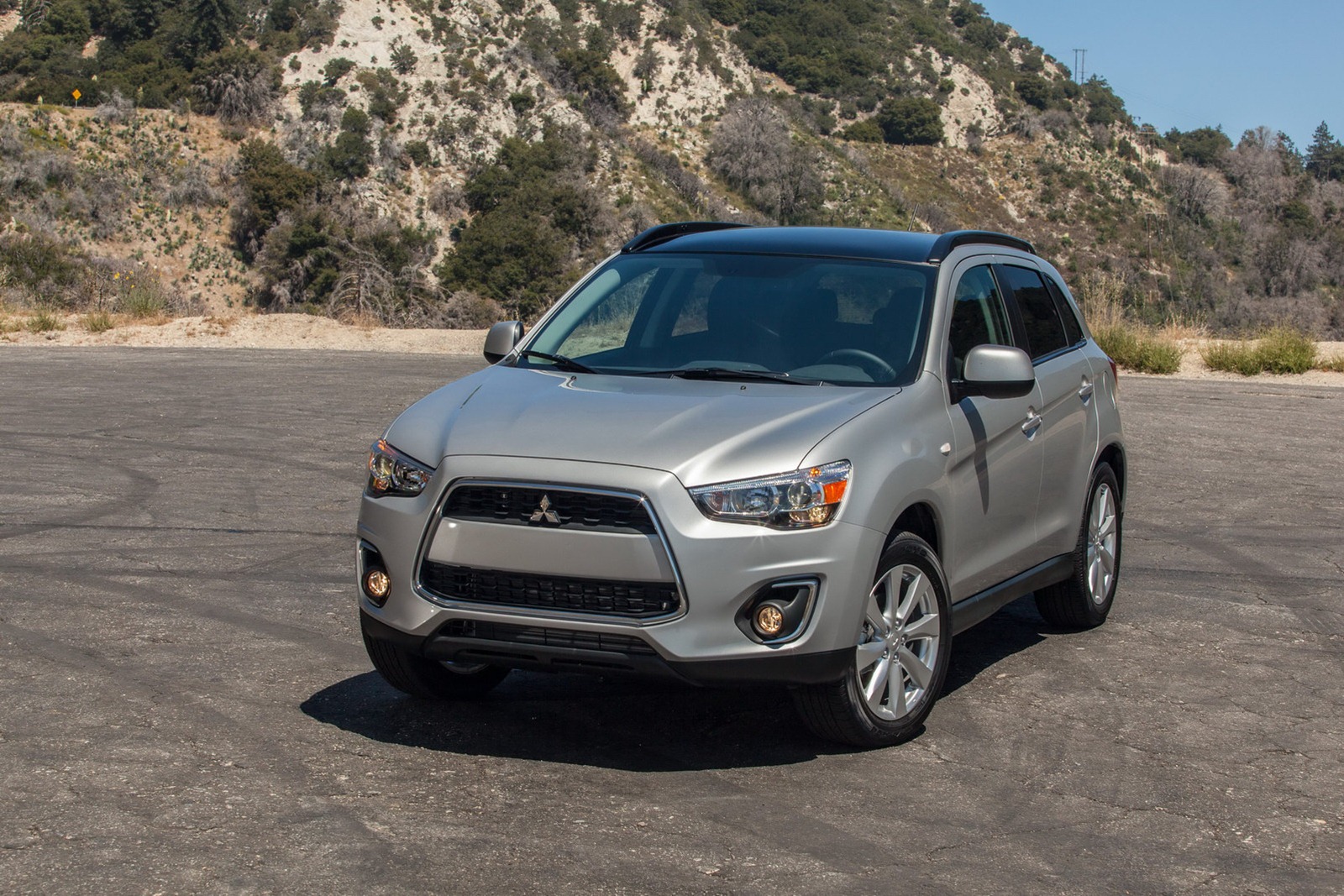 [2013-Mitsubishi-Outlander-Sport-9%255B2%255D.jpg]