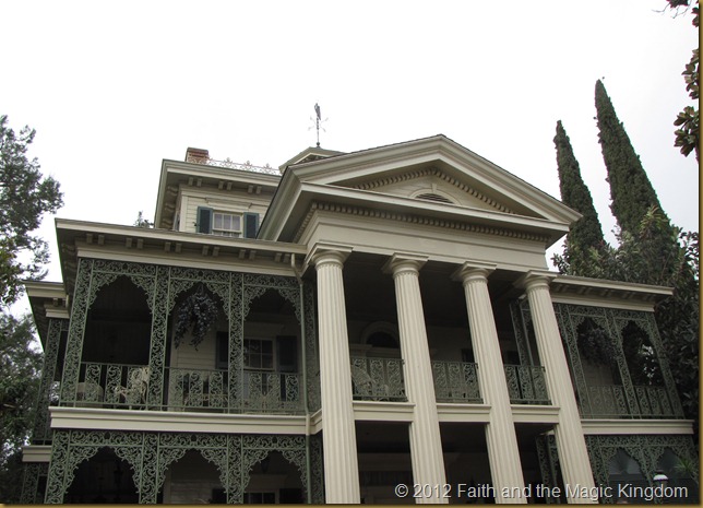Disneyland's Haunted Mansion