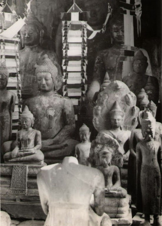 [Statues_bouddha_19552.jpg]