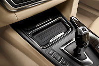 New BMW 3 Series: Center console Luxury Line (10/2011)