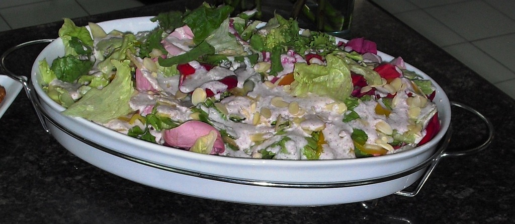 [ensalada%2520petalos%2520de%2520rosa%255B4%255D.jpg]