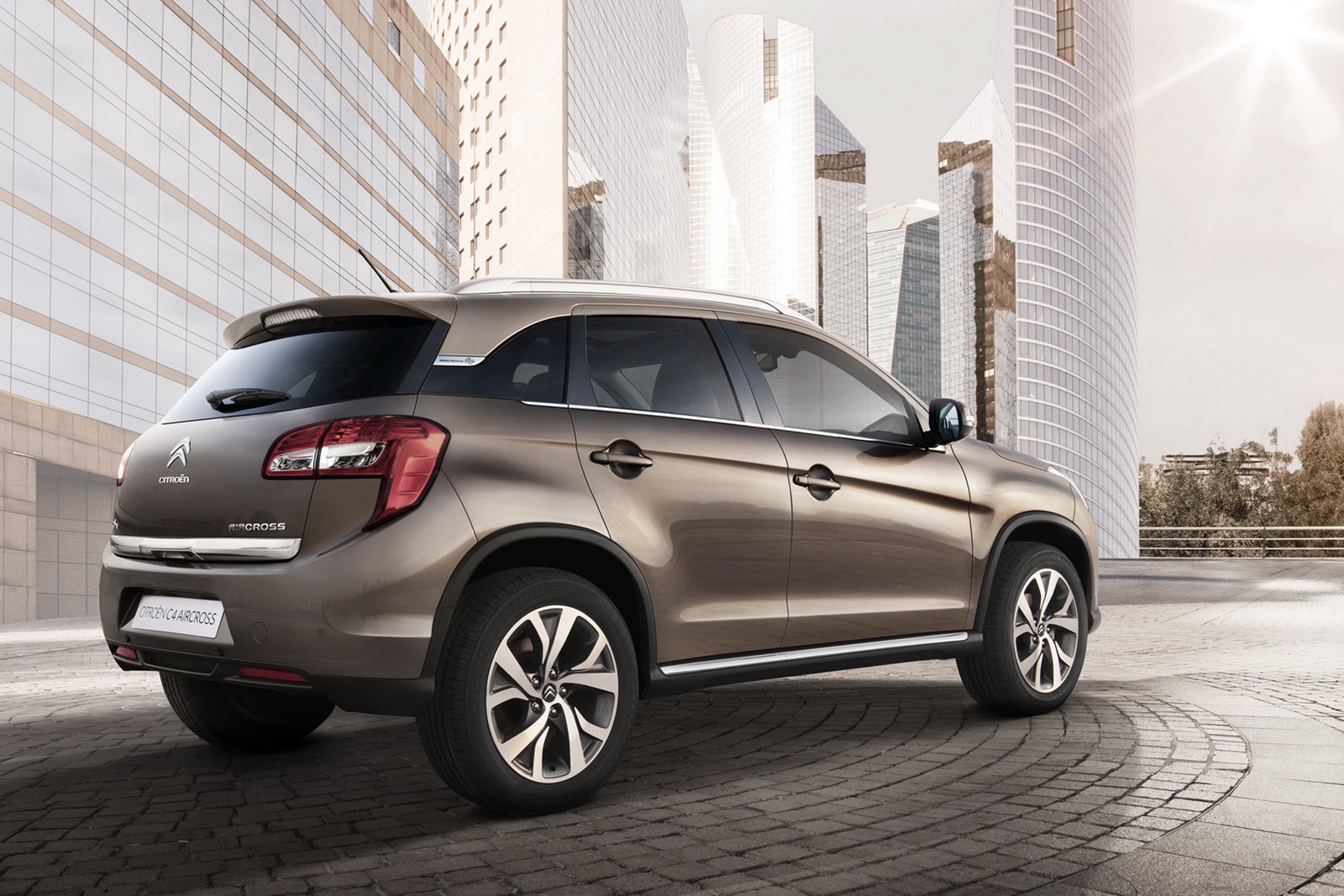 Citroen-C4-Aircross-9[2].jpg