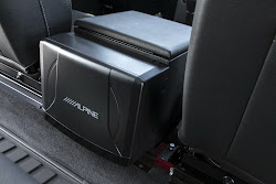 2013-LR-Defender-17%25255B2%25255D.jpg