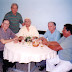 Foto tirada no dia 11 de janeiro de 2005, por ocasião do aniversário do Heronides Moura. Da esquerda para a direita: Bonna, Moura, Sílvio, Bassalo e Machado.