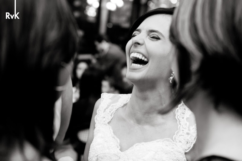 Fotos de Ana e Renato. Foto numero 30 de Rogerio von Kruger, fotografo no Rio de Janeiro (RJ), que faz fotos de casamento, fotos de musica, fotos de shows e fotos de eventos. Rogerio von Kruger faz fotos digitais de casamento no Rio de Janeiro, RJ. fotos de casamento foto digital rio janeiro rj festa noiva noivas festas album casamentos digitais retrato fotografia vestido fotografos