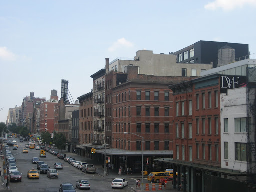 The High Line also has great city views. Maybe it'd a cool place for engagement or wedding photos?