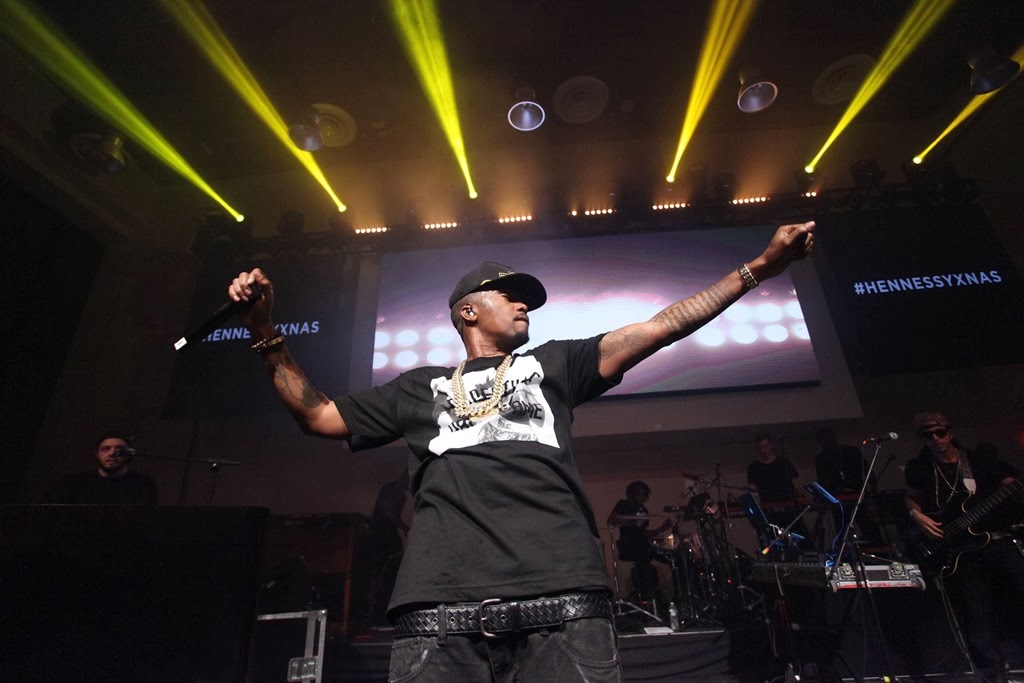 [Hennessy_Nas%2520Performing%255B4%255D.jpg]