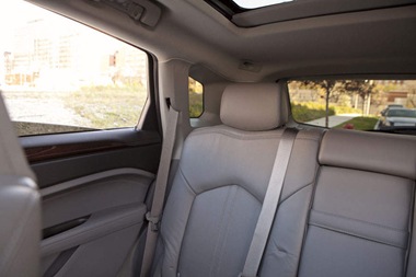 2012-Cadillac-SRX-Seats