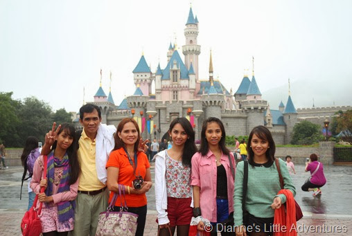 2013, abroad, family, fashion, forever21, pull & bear, hong kong, travel, hong kong disneyland, disneyland, ootd, fireworks, rides, family