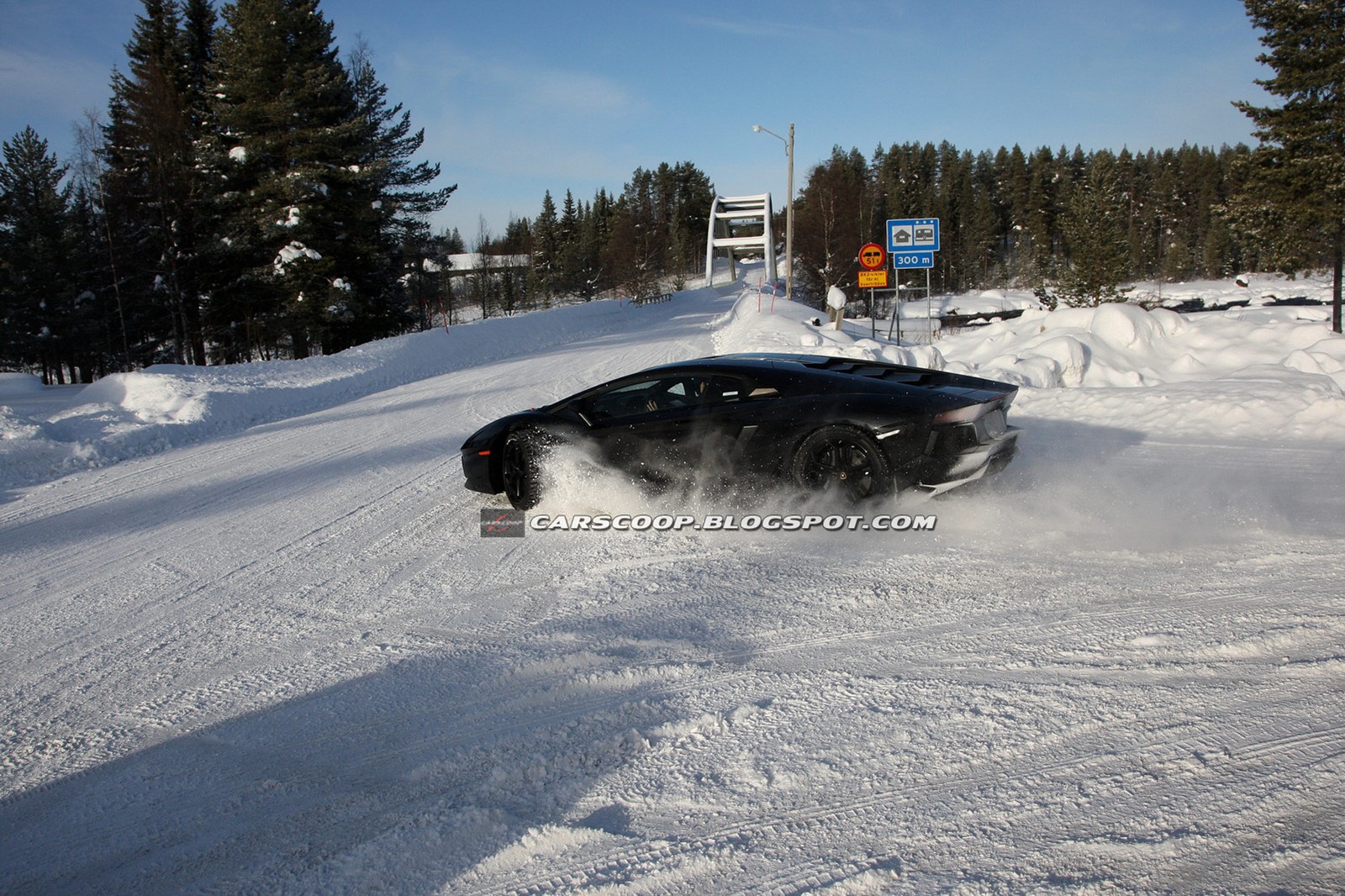 [Lamborghini-Aventador-LP700-4-Crash-1%255B3%255D.jpg]
