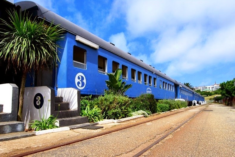 santos-express-train-lodge-11