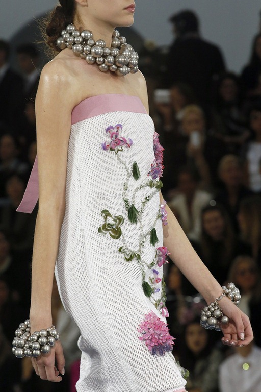 [chanel-spring-2013-18%255B8%255D.jpg]