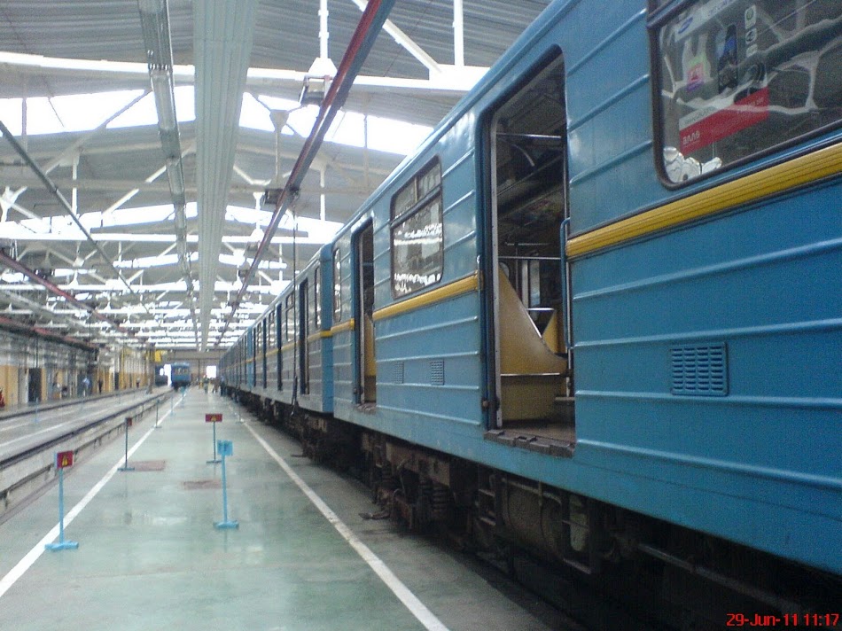 Метро_Харьковское__05.jpg