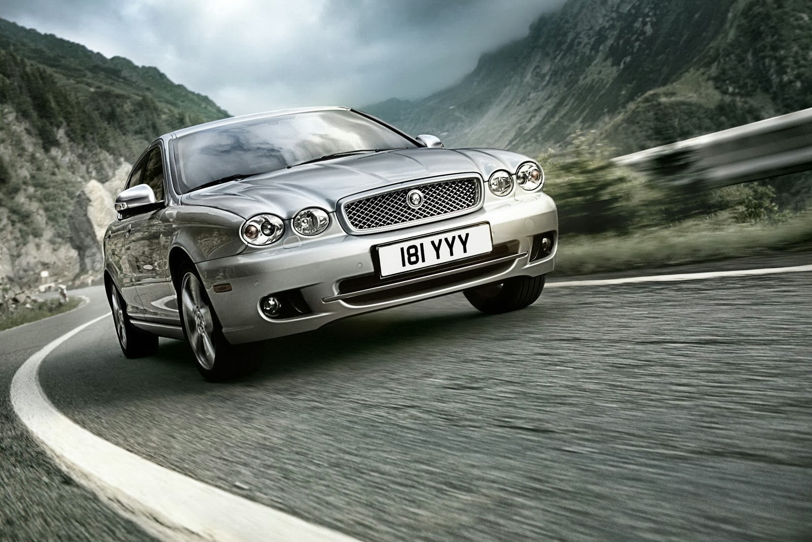 [Jaguar-X-Type-3%255B2%255D.jpg]