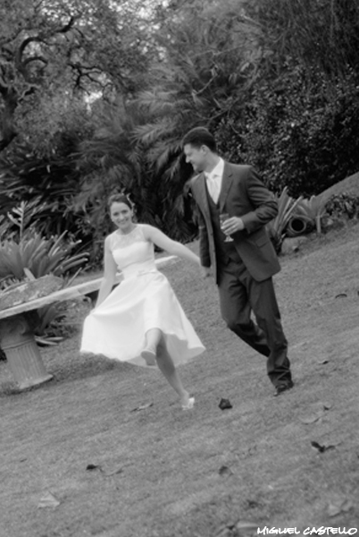 Fotos de Daniela e Eduardo. Foto numero 30 do fotografo de casamento Miguel Castello, de Brasilia, DF, que faz fotos de casamento (fotografia de casamento), fotos de 15 anos (fotografia de 15 anos), fotos de modelos (ensaios para books fotograficos), fotos de gravidas (fotografia de gestantes), fotos de debutantes, fotojornalismo de casamento, fotojornalismo social e fotografia de moda em estudio. fotos casamento distrito federal brasilia de 15 anos df brasília books modelos ensaio fotografico gravidas gravida festa festas book moda vestidos fotojornalismo buquet foto filmagem manhã para