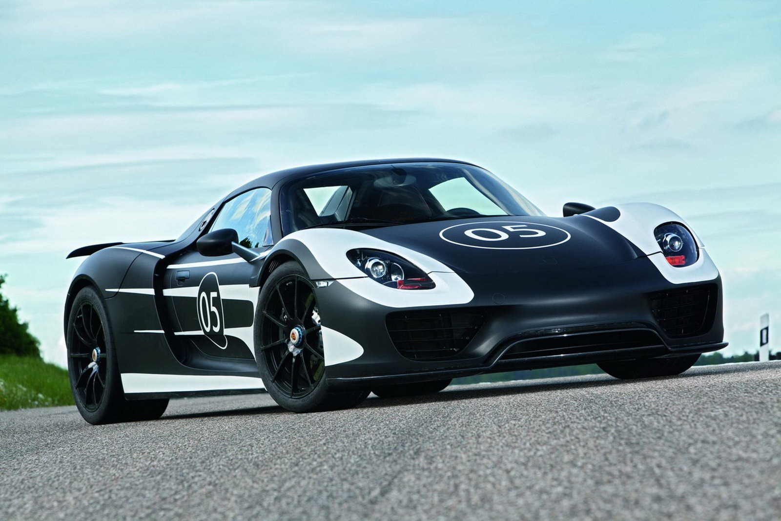 [Porsche-918-Spyder-17%255B2%255D%255B2%255D.jpg]
