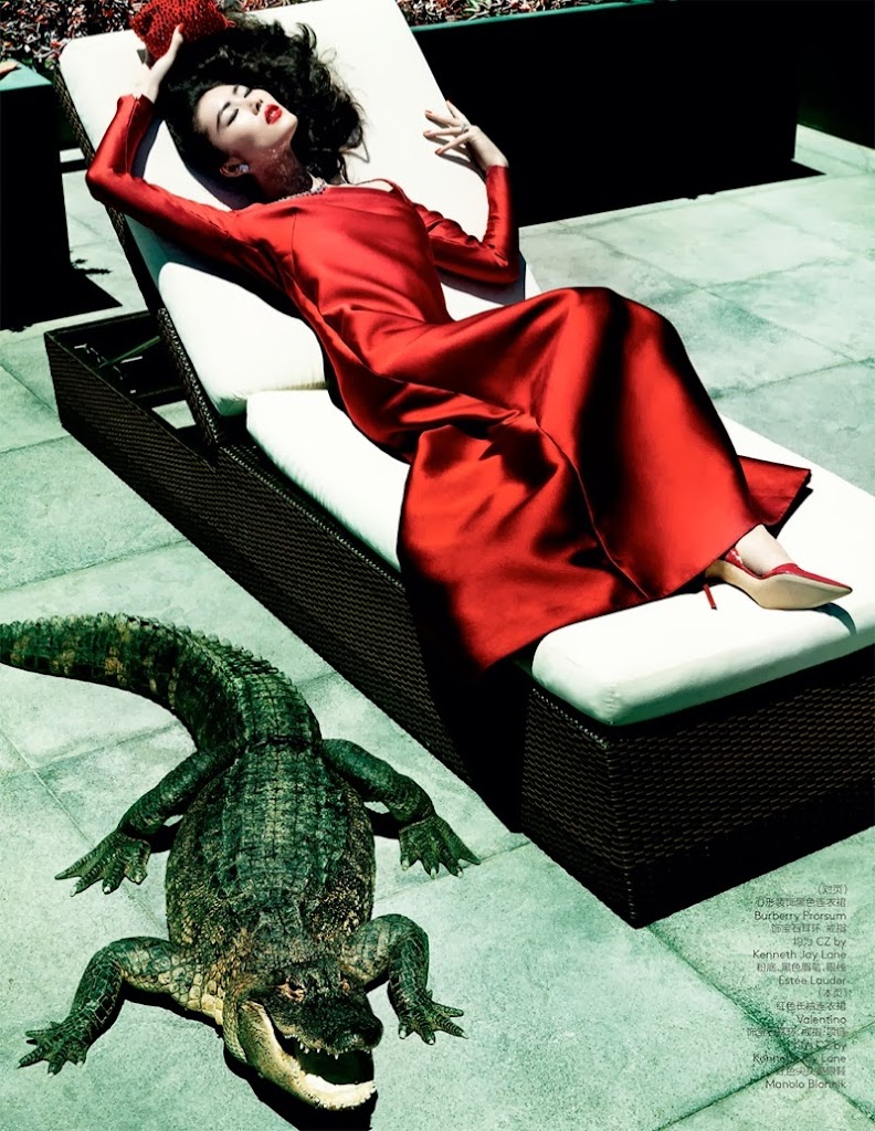 Лю Вэнь в юбилейном выпуске Vogue China (15 фото) | Картинка №3