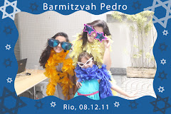 Fotos do evento Pedro - 08.12.11. Foto numero 47 da Social Click Fotografia Digital, do Rio de Janeiro, RJ, que faz fotos divertidas, fotos malucas, fotos com fantasias, fotos na hora, fotografia maluca, fotografia divertida com molduras personalizadas. fotos divertidas malucas foto maluca animadas animado rj rio de janeiro divertida fantasia animada festas 15 anos para casamento fotógrafo fotografias