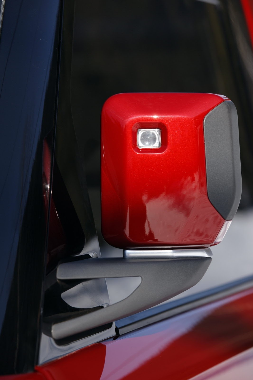 [Land-Rover-DC100-6%255B4%255D.jpg]