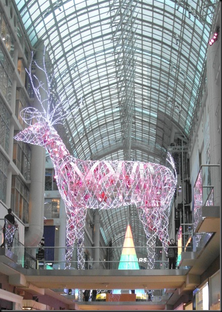 Xmas lights at Eaton Centre (7)