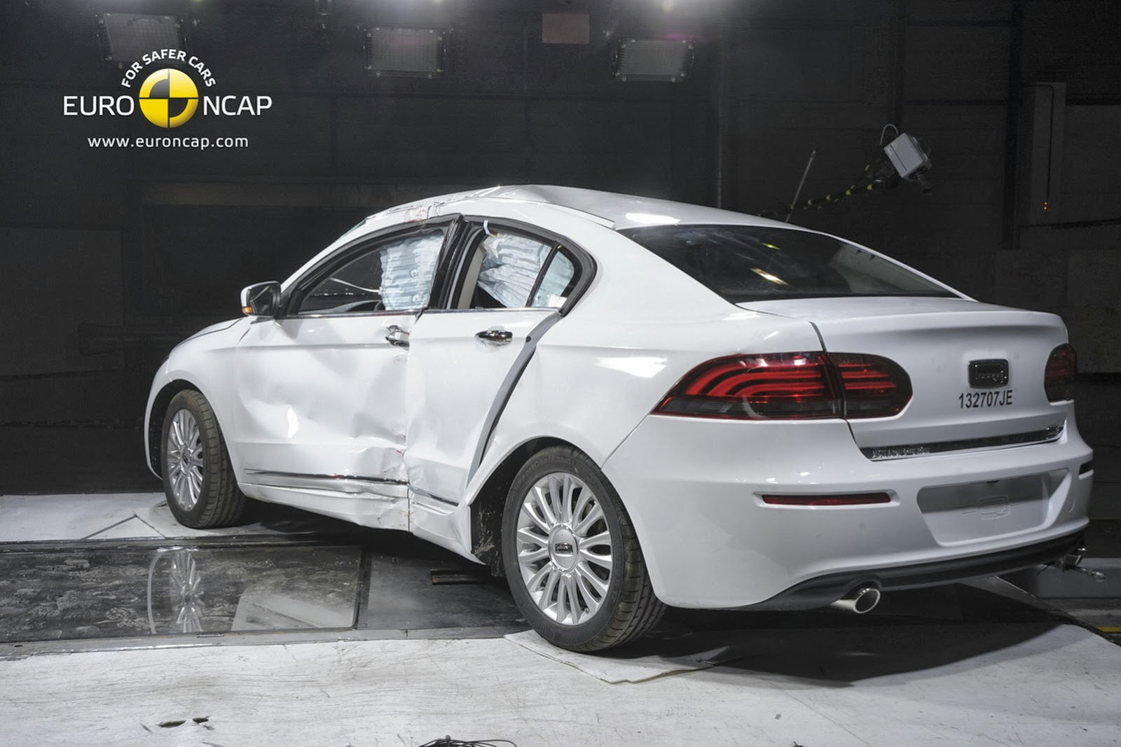 [Qoros-3-Sedan-EuroNCAP-4%255B2%255D.jpg]