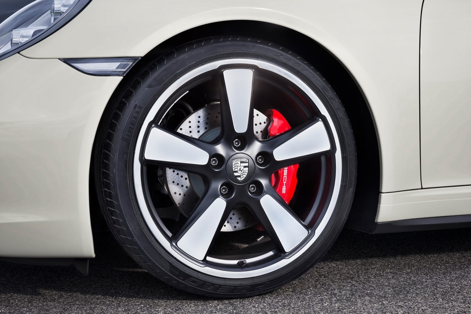 Porsche-911-50th-Ann-1%25255B3%25255D.jpg