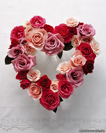 Heart Centerpiece. (marthastewart.com)