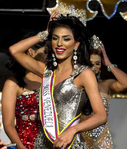 [Daniel-Miss-Venezuela-Gay-Caracas-November-22%252C-2012%255B4%255D.jpg]