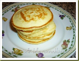 Pancakes con sciroppo d'acero (12)