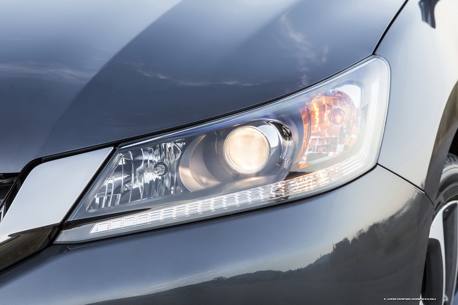 [2013_Honda_AccordSport_Sedan_294%255B2%255D.jpg]