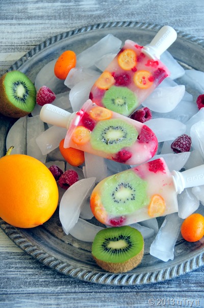 Lemonade Popsicles with Mixed Fruits http://uTry.it