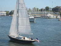 Beautiful 36' daysailor, all the lines go back to the helmsman to keep the cockpit clear.