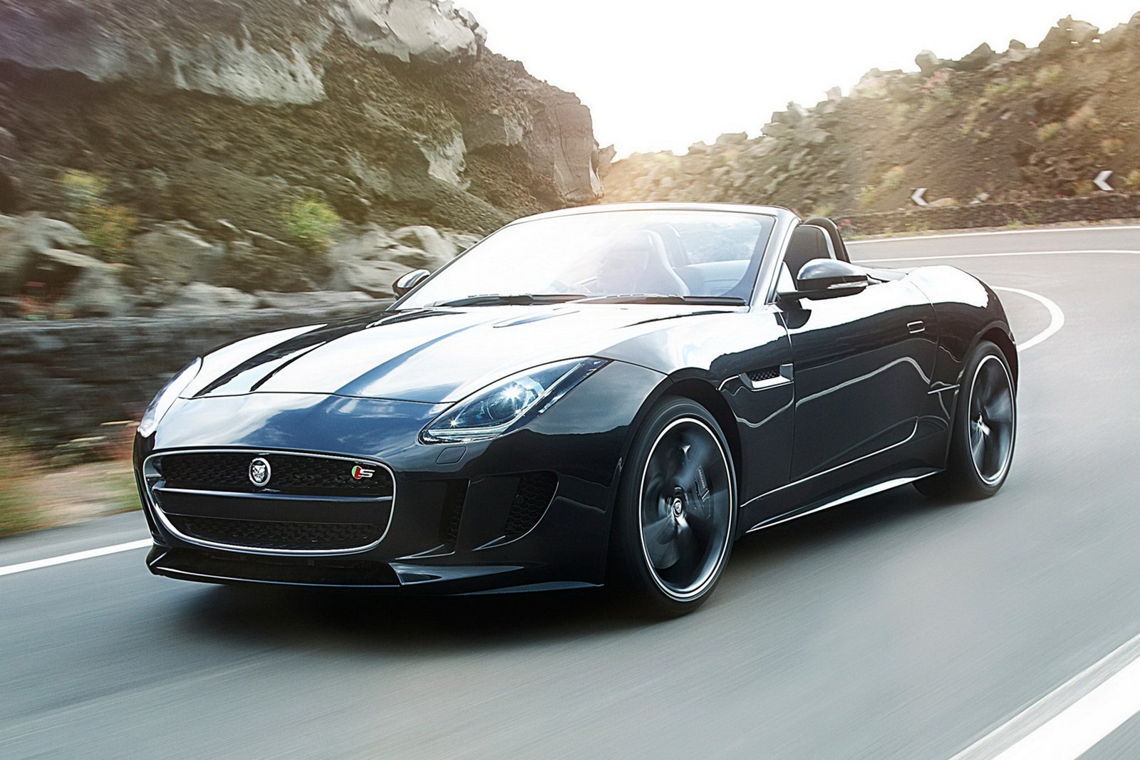 [2013-Jaguar-F-Type-12%255B5%255D.jpg]