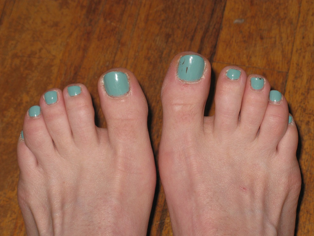 [Moving%2520day%2520and%2520pedicure%2520pics%2520015%255B4%255D.jpg]