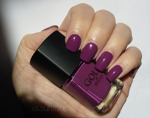 04-gold-by-giles-nail-polish-purple-review