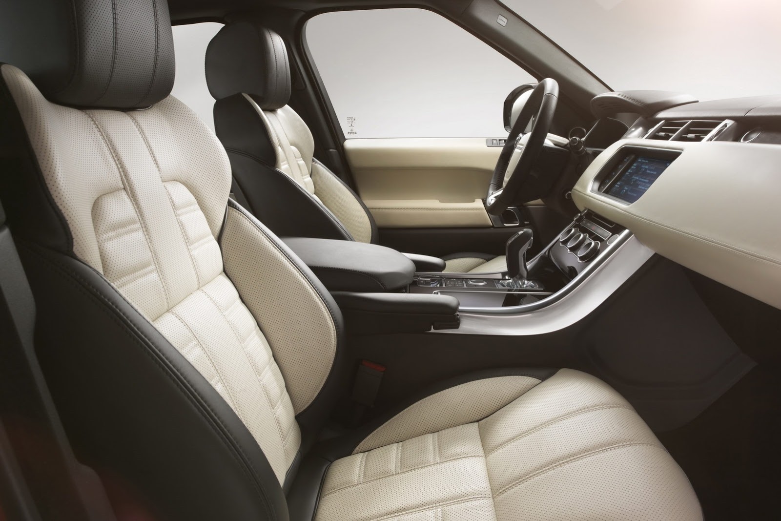 2014-Range-Rover-Sport-51[2].jpg