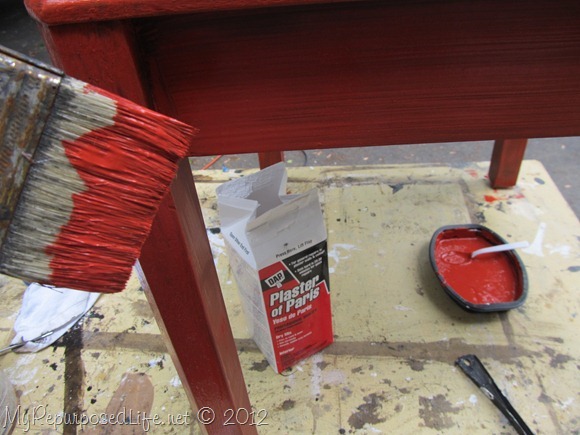 DIY Homemade Chalky Paint (kids table and chairs)