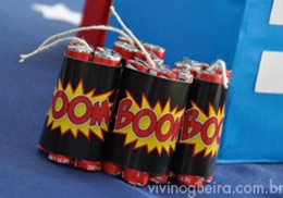 mesa-2-dinamite-batom--festa-infantilsuper-heroi-universo-materno mesa-2-dinamite-batom--festa-infantilsuper-heroi-universo-materno